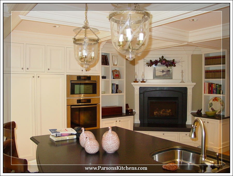 custom-kitchen-cabinets-built-by-parsons-kitchens-professional-cabinetmakers-photo-047-web