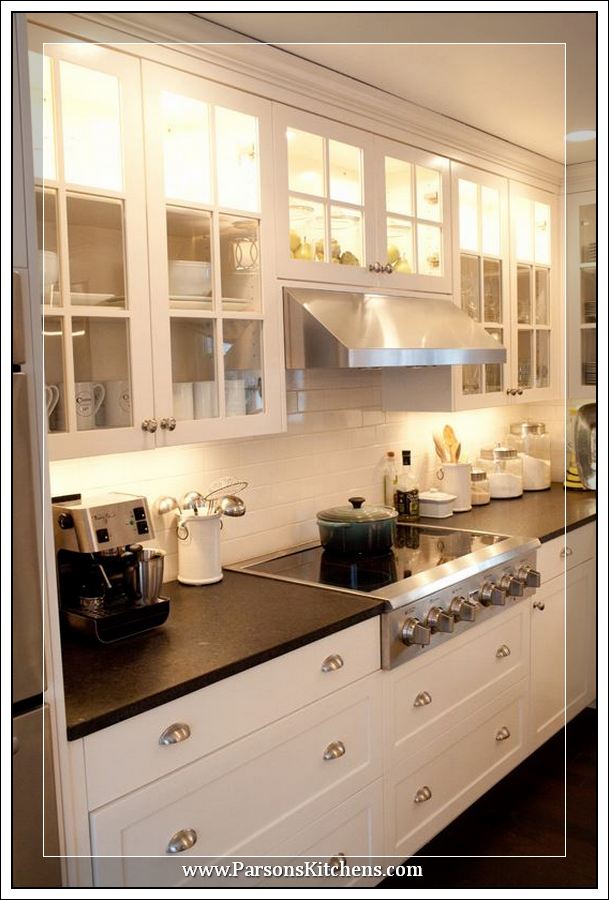 custom-kitchen-cabinets-built-by-parsons-kitchens-professional-cabinetmakers-photo-016-web