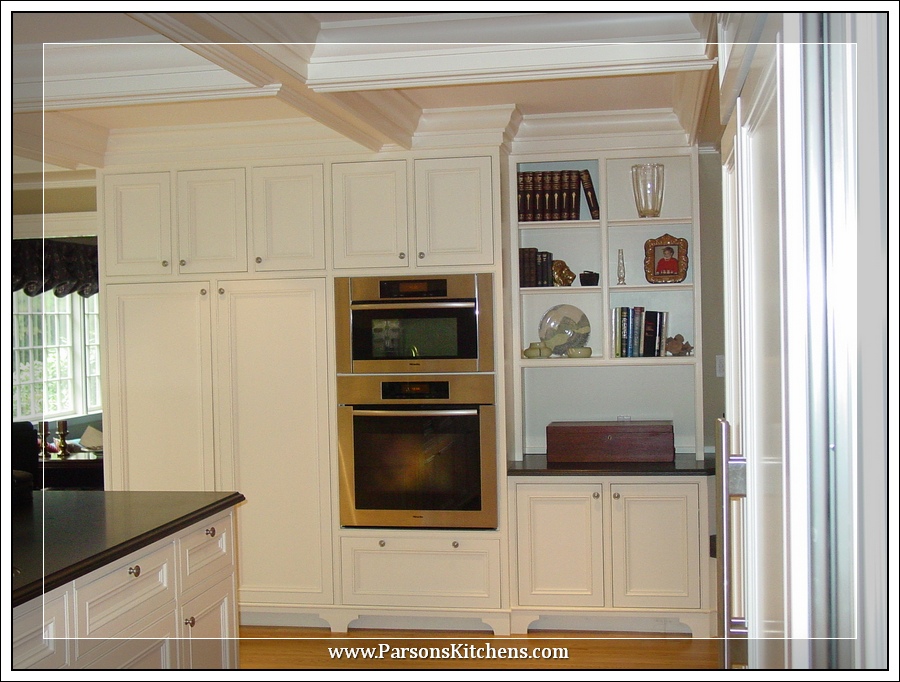custom-kitchen-cabinets-built-by-parsons-kitchens-professional-cabinetmakers-photo-046-web
