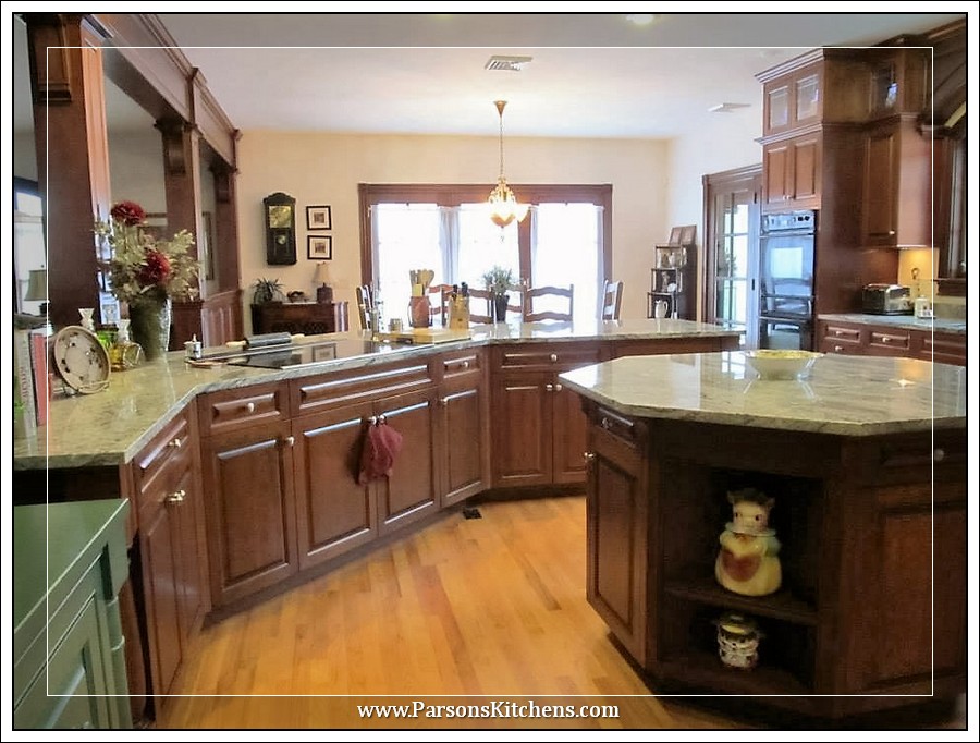 custom-kitchen-cabinets-built-by-parsons-kitchens-professional-cabinetmakers-photo-027-web